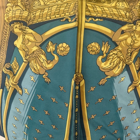 HERMES “VUE DU CARROSSE DE LA GALERE LA REALE” SILK SCARF WITH COA - Picture 10 of 16